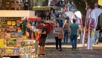 Avenida Brasil em Foz do Iguaçu — Foto: H2FOZ