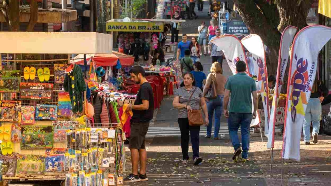Avenida Brasil em Foz do Iguaçu — Foto: H2FOZ