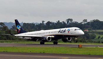 Azul abre vagas de trabalho — Foto: H2FOZ