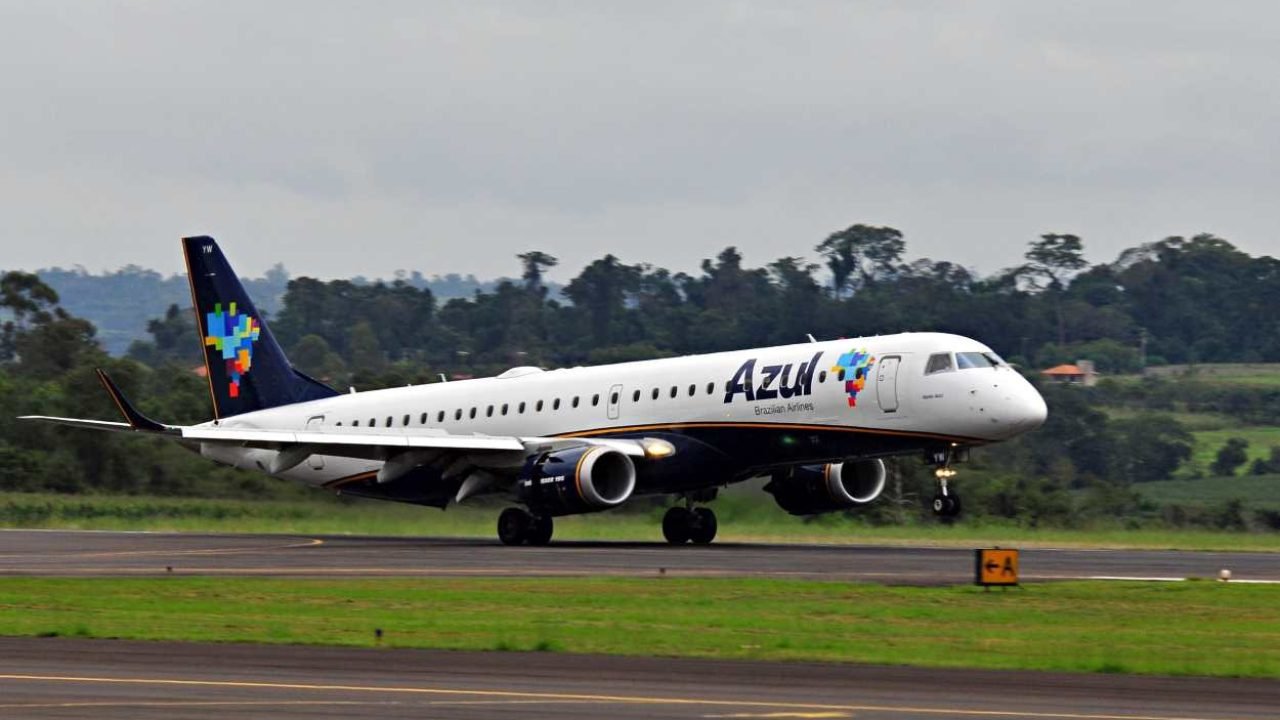 Azul abre vagas de trabalho — Foto: H2FOZ