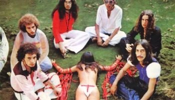 Foto: 1 de 1 Foto colorida dos membros da banda Ave Sangria - Foto: Reprodução/I