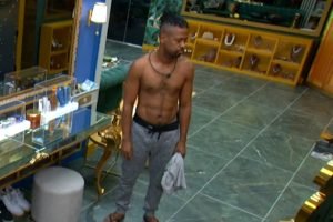 Foto: 1 de 1 bbb-26—leandro-botao-de-dessitencia - Foto: null