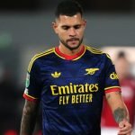 bruno-guimaraes-arsenal-penalti-eliminacao