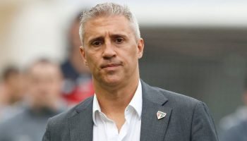 Crespo sobre seu futuro após goleada: “Quero ajudar o — Foto: Rubens Chiri/saopa