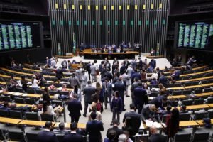 camara-dos-deputados-discussao-pec-reducao-jornada-de-trabalho-750x463-1