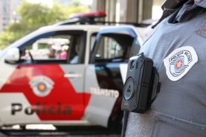 cameras_uniformes_de_policiais_militares_sao_paulo_rvrsa_abr_2804223629_0