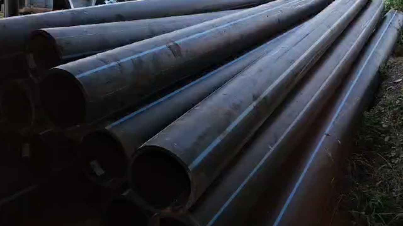 Carga de tubos industriais recuperada pela PCPR. — Foto: Governo do Paraná