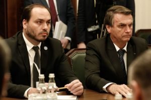 carlos-bolsonaro-internado