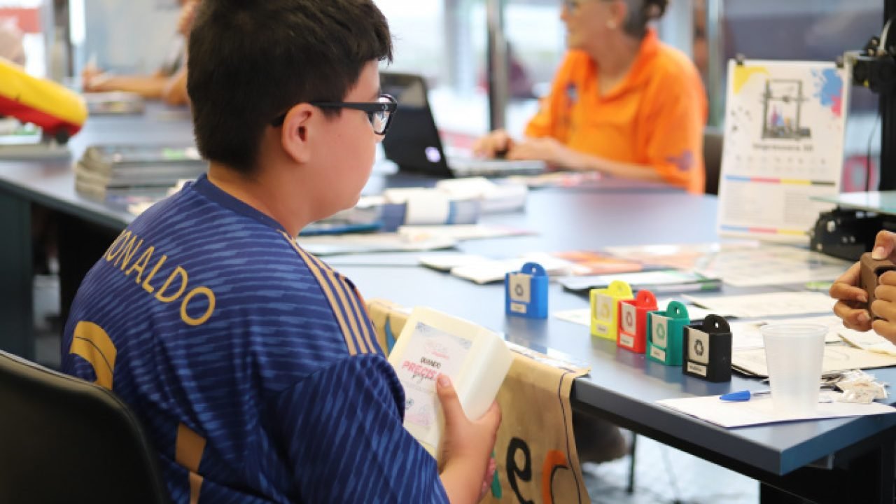 Carreta da Inovação — Foto: Governo do Paraná