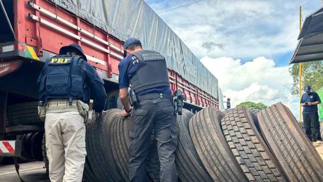 Pneus apreendidos — Foto: H2FOZ