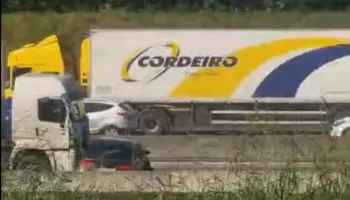carro-arrastado-na-via-dutrajpg-1536x1003006492190202607012256.webp.webp