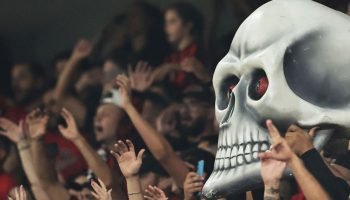 caveira-torcida-athletico