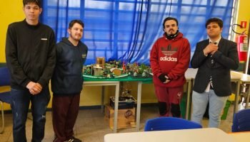 Alunos de Pinhais desenvolvem sistema inteligente de segurança — Foto: Governo d