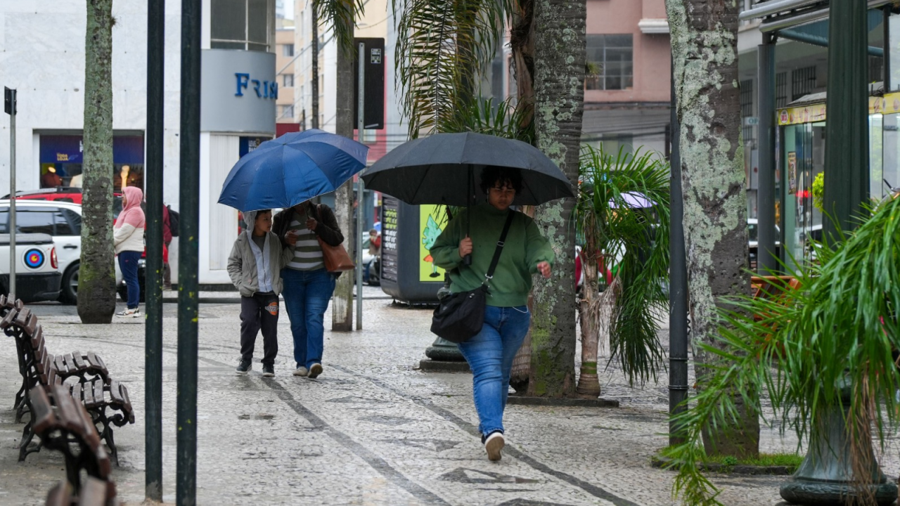 chuva-retorna-ao-pr-aen006506860202607101348.png