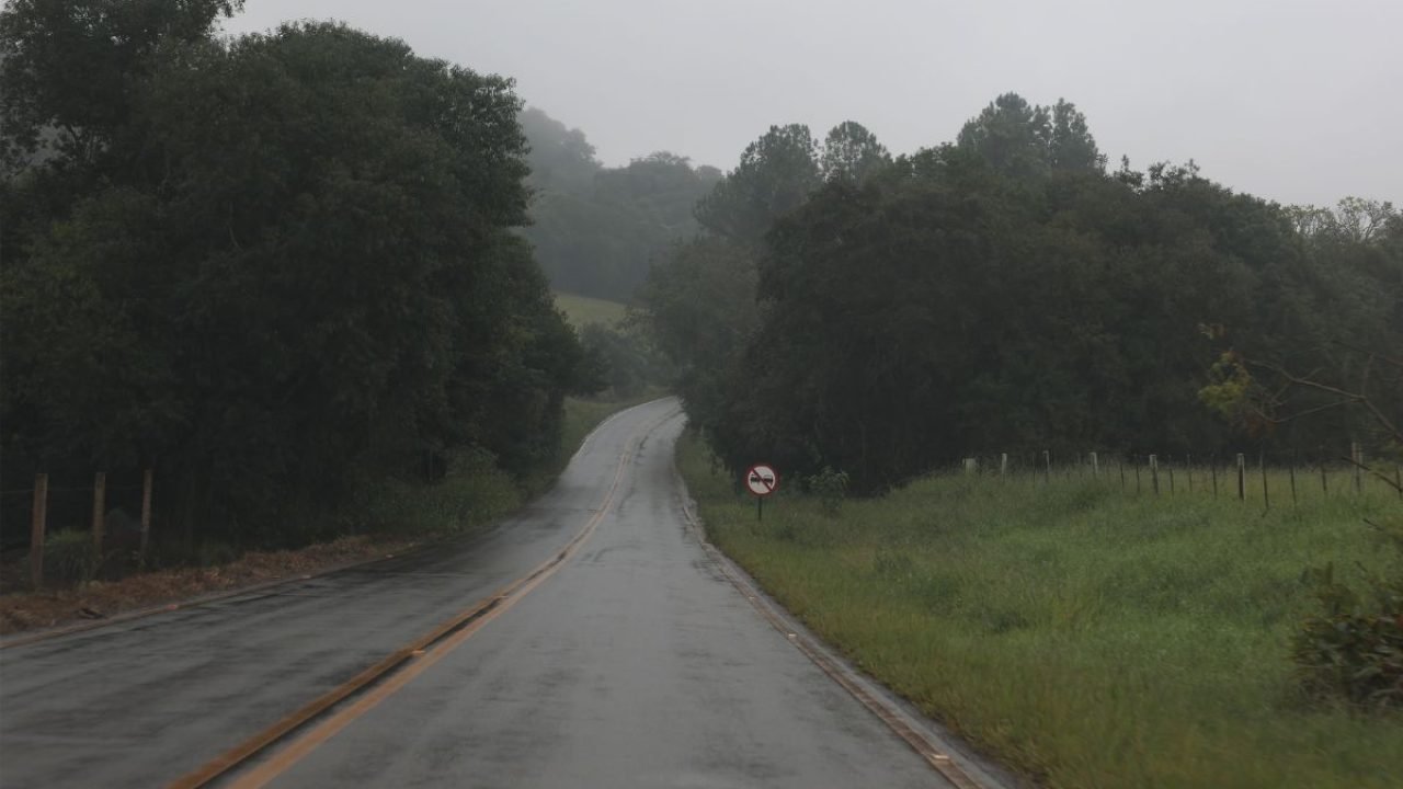 Os ventos intensos podem variar de 40 a 60 km/h. (Foto: Ari Dias)