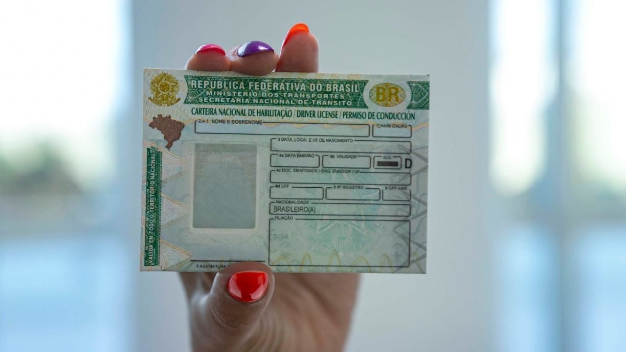 Foto: Programa CNH Social Paraná oferece 4 mil vagas gratuitas (Foto: Roberto Dz