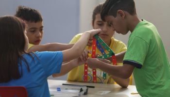 Colônia de Férias Gratuita — Foto: H2FOZ