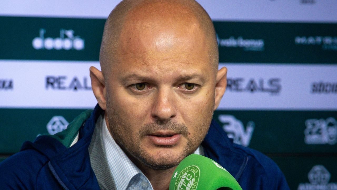 com-ataque-criticado-coritiba-saida-brandao