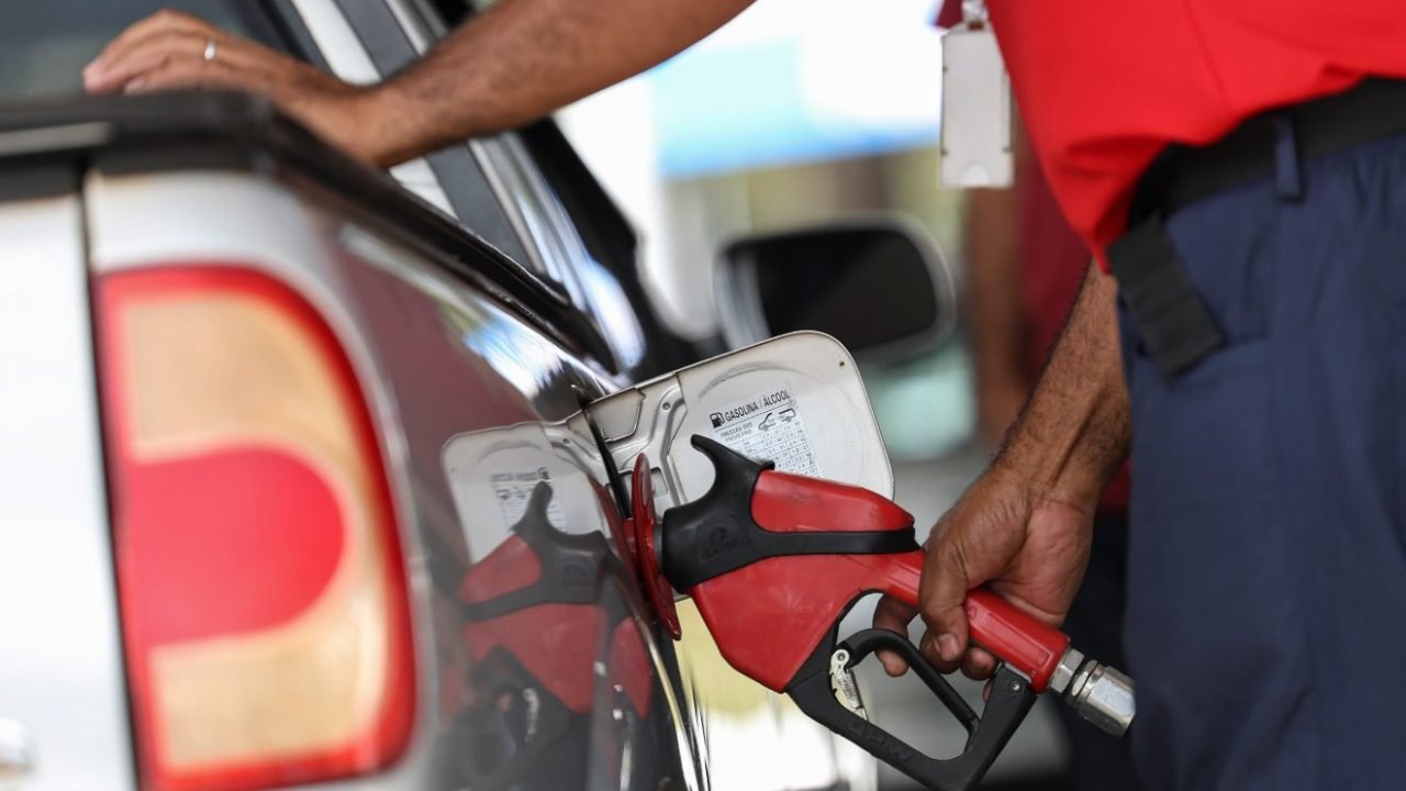 combustiveis-diesel-aumento-petrobras