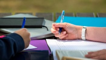 Concurso da Secretaria da Saúde do Paraná — Foto: H2FOZ