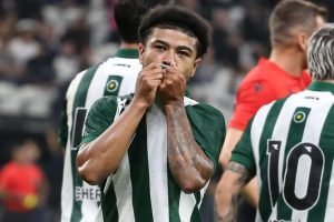 coritiba-lucas-ronier-2