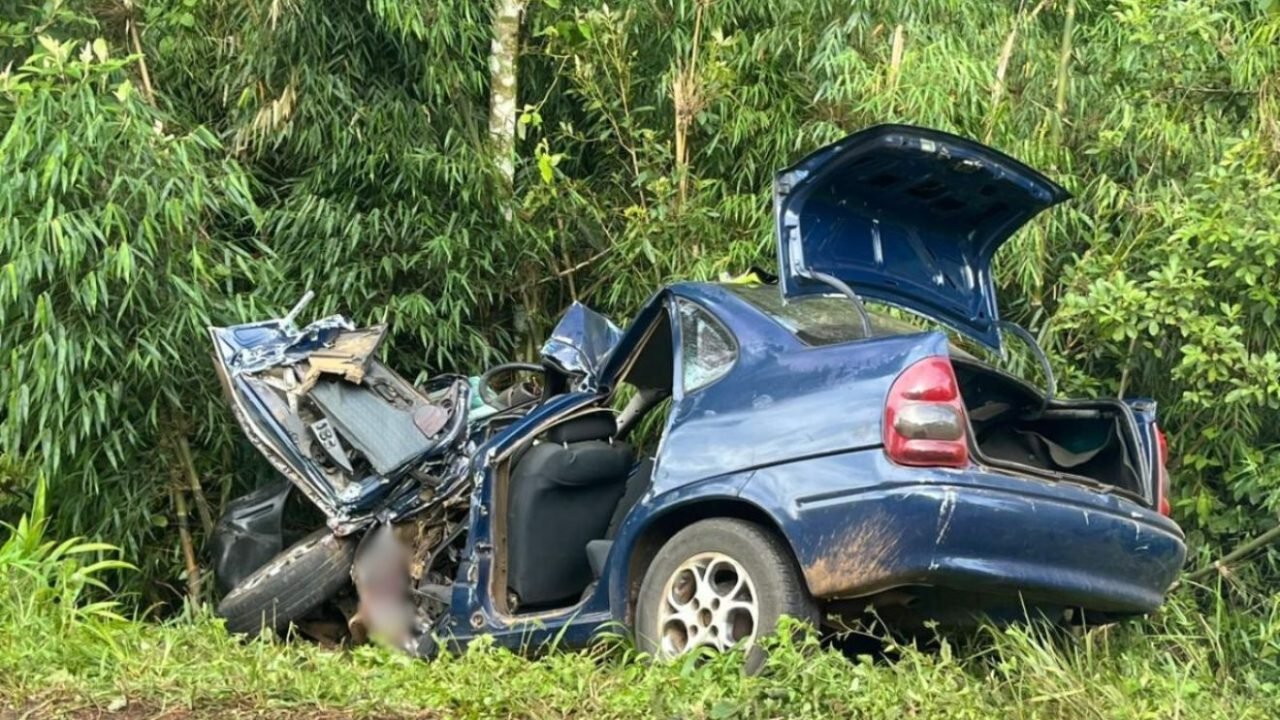 crianca-morre-acidente-cadeirinha