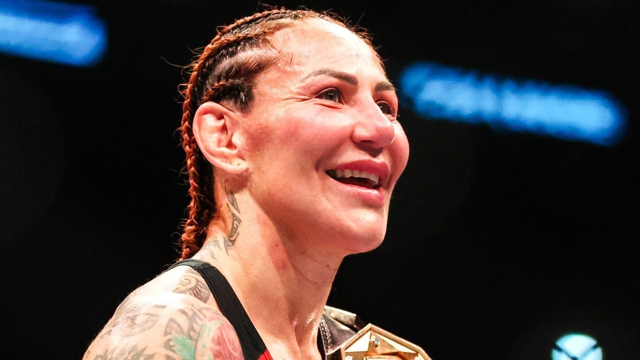 cris-cyborg-ironiza-ronda-rousey