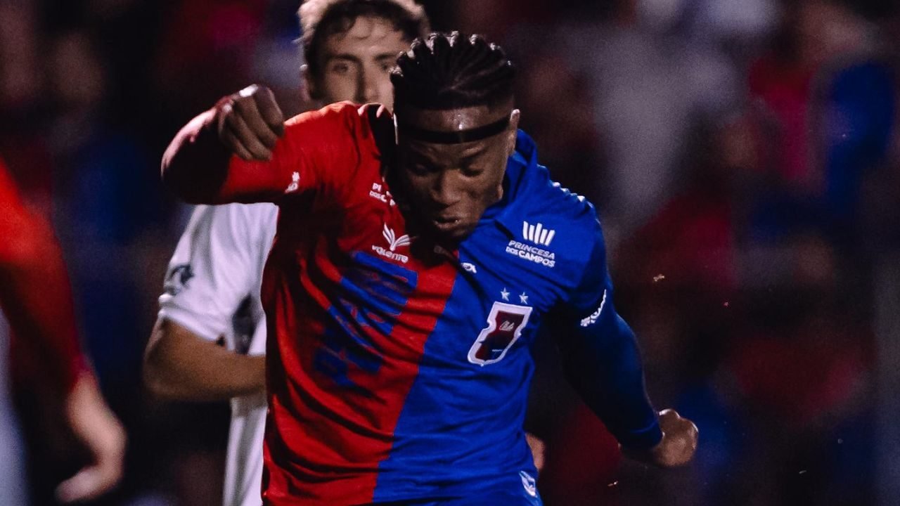 daniel-cruz-gol-parana-clube-estreia-segundona