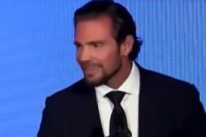 daniel-vorcaro-dono-do-banco-master-palestra-300x155-1