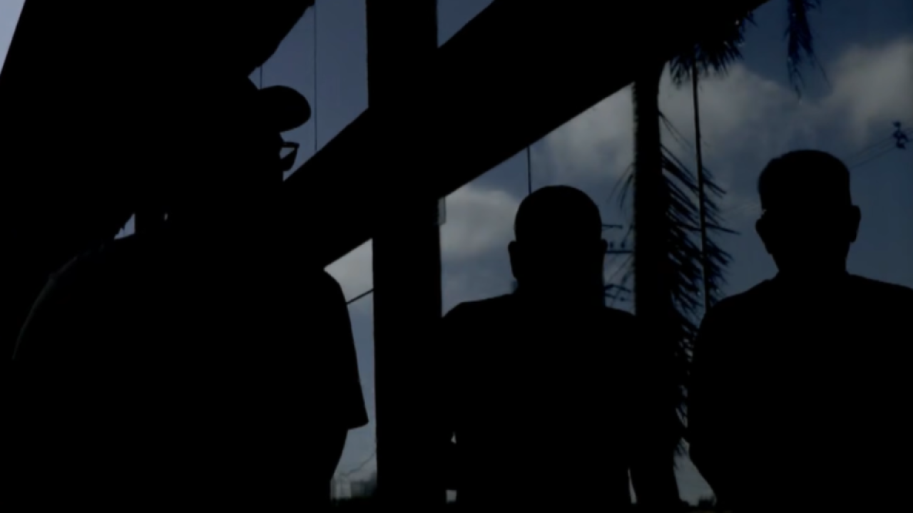 Entre os prejudicados pelo suspeito estão familiares e amigos. — Foto: Entre os