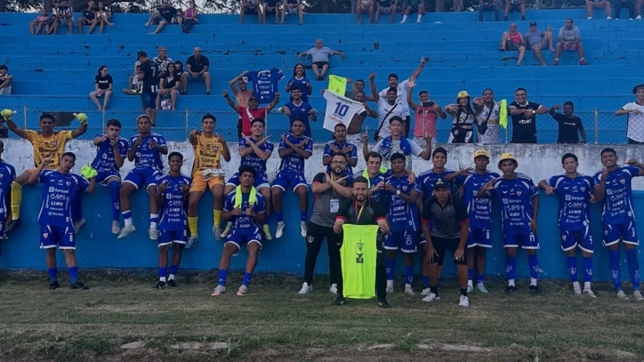 Equipe do Águia de Marabá sofre acidente durante — Foto: Gustavo Sousa / Águia d