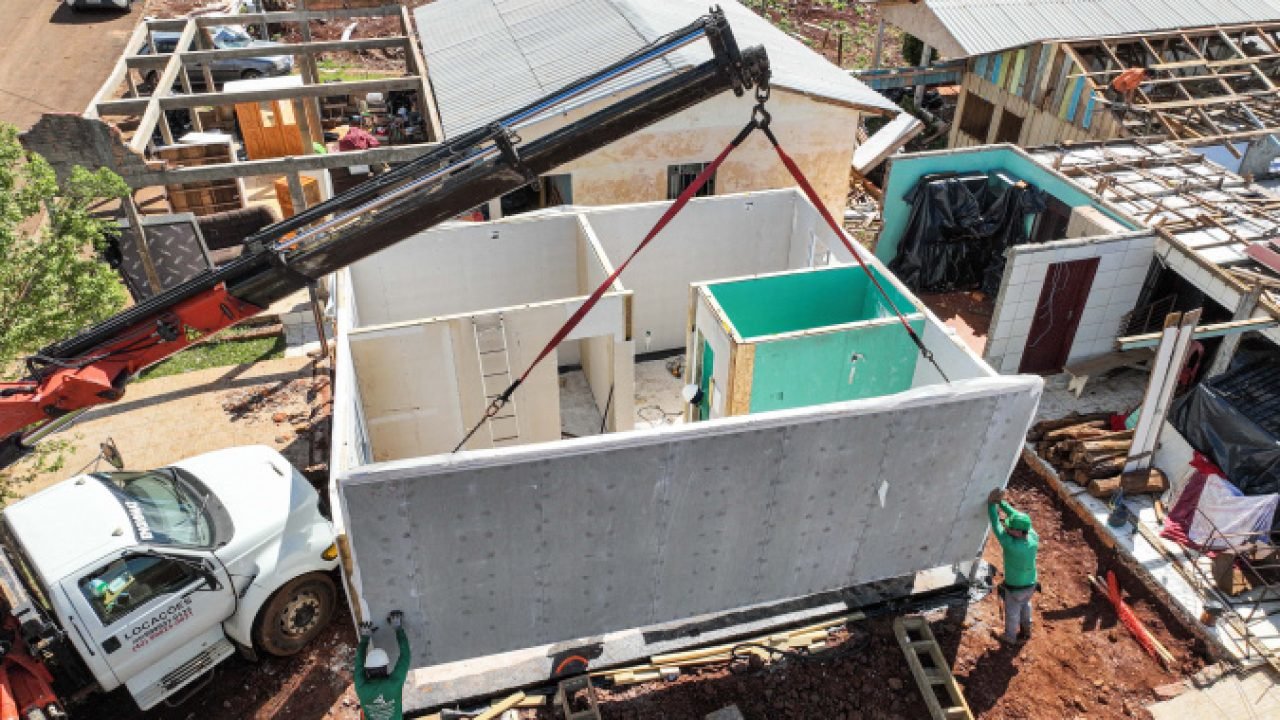 Casas em construção em Rio Bonito do Iguaçu — Foto: Governo do Paraná