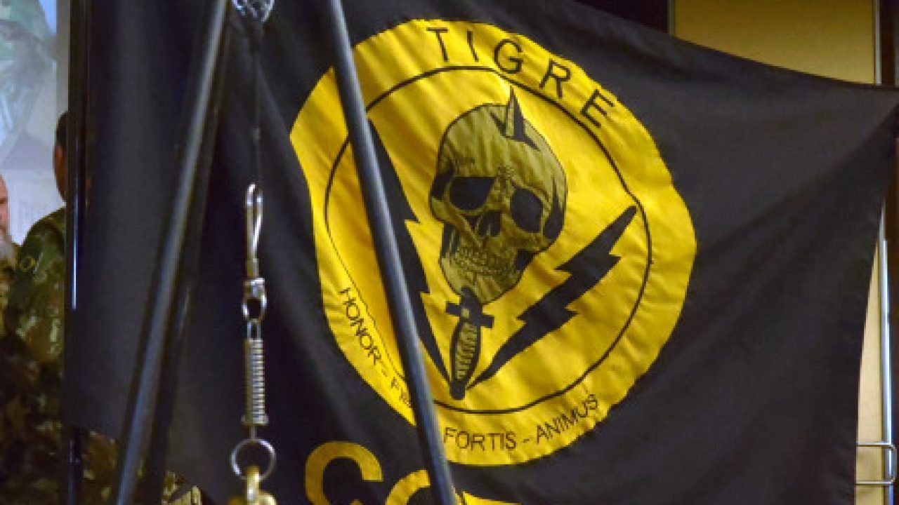 Foto de policiais civis em treinamento — Foto: Governo do Paraná