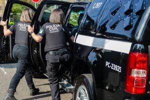 Equipamentos industriais apreendidos pela Polícia Civil do Paraná — Foto: Govern