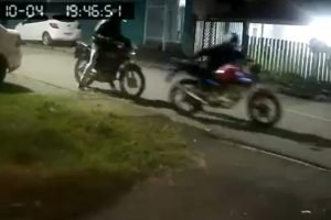 dupla-furta-moto-poucos-segundos-acao-flagrada-cameras-almirante-tamandare-assista-960x592-1