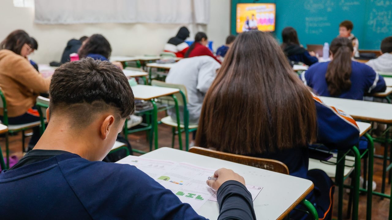 educacao-parana6006469230202606191452.jpg
