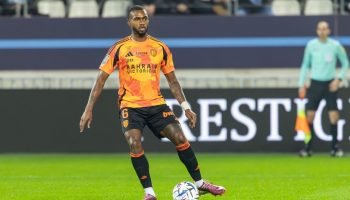 Ex-Flamengo brilhou em vitória histórica do Paris FC sobre PSG — Foto: Foto: Par