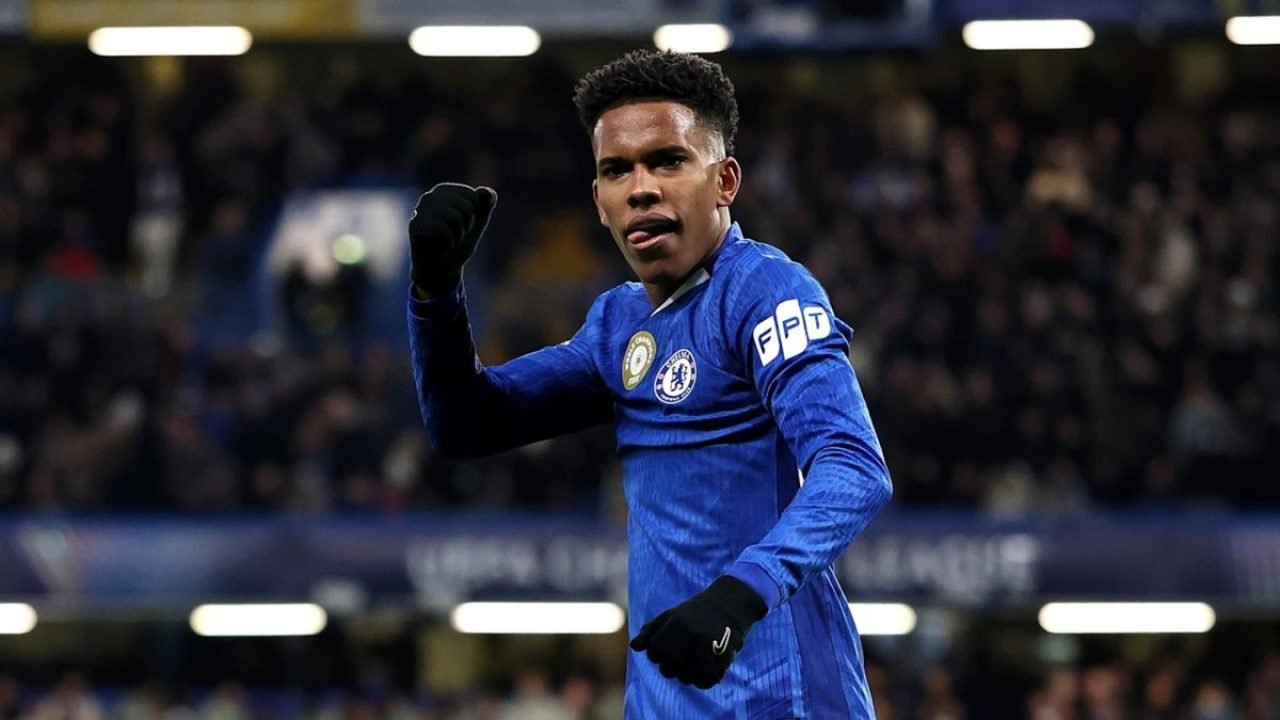 Torcida lamenta que Real Madrid deixou escapar Estêvão — Foto: DIVULGAÇÃO/CHELSE