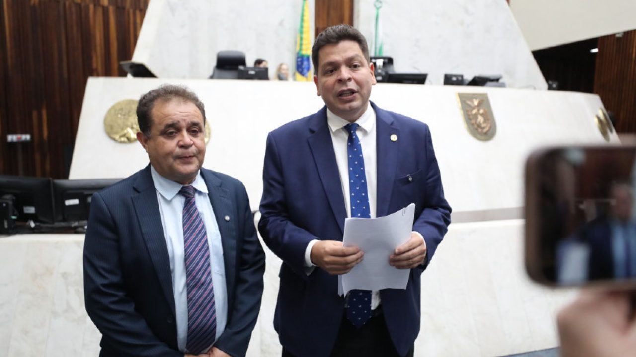 Deputados Batatinha e Gugu Bueno (à dir.), ambos do PSD. — Foto: Deputados Batat
