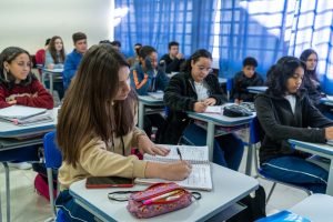 escolas-do-parana-1006757150202610051916.jpg