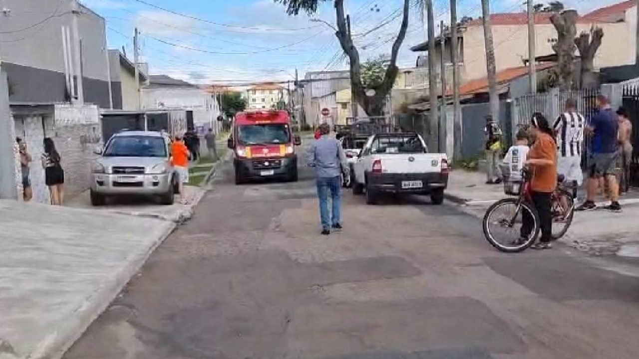 Cena de crime em Curitiba — Foto: Foto: Manoel Costacurta