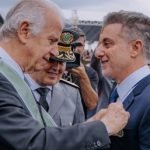 exercito-condecora-luciano-huck-300x257-1