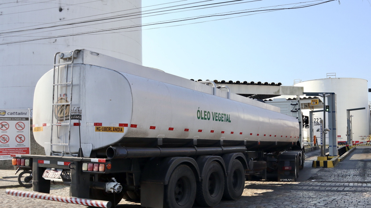 exportacao-oleo-vegetal-claudio-neves-aen006468890202606191029.png