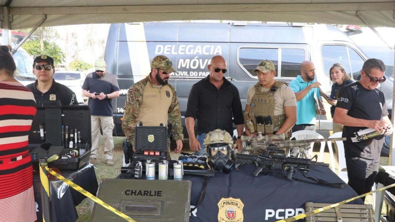 Exposição de viaturas militares no Litoral do Paraná — Foto: Foto: SESP