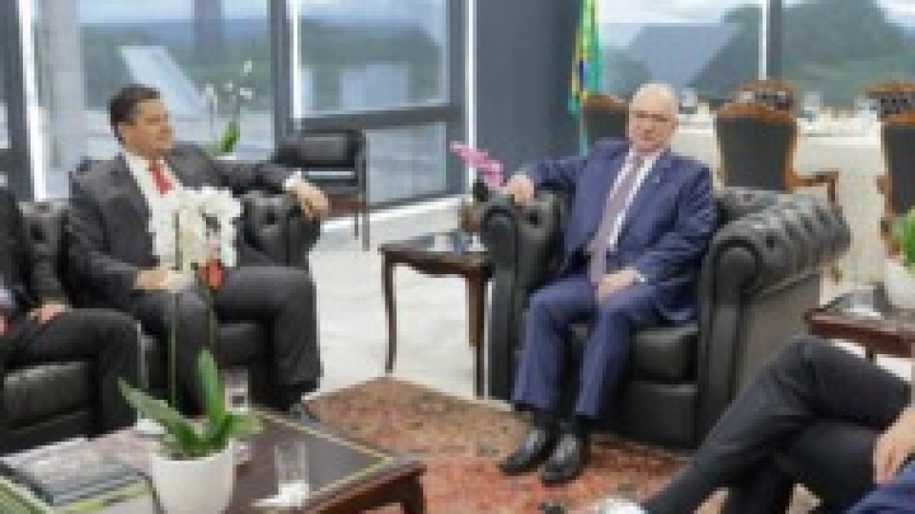 Presidente do STF, Edson Fachin, se reuniu com presidentes da Câmara e do Senado