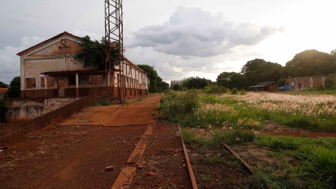 ferrovia-abandonada-parana