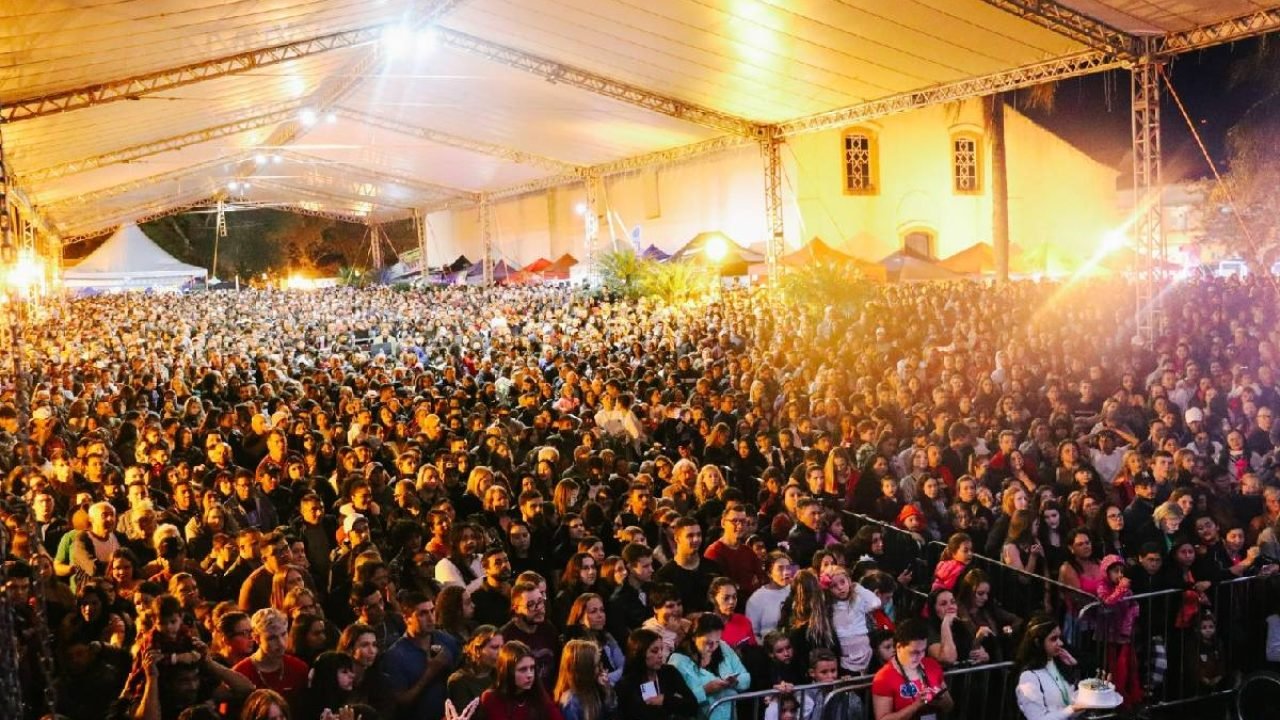 Foto: Toda a programação será realizada na Praça General Carneiro (Foto: Divulga