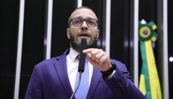 Filipe Barros, deputado federal pelo PL no Paraná, em entrevista. — Foto: Deputa