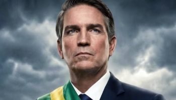 Jim Caviezel caracterizado como o ex-presidente Jair Bolsonaro — Foto: 1 de 1 Ji