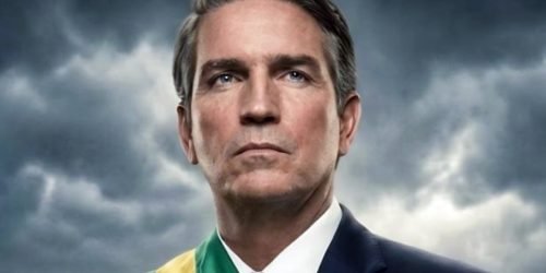 Jim Caviezel caracterizado como o ex-presidente Jair Bolsonaro — Foto: 1 de 1 Ji